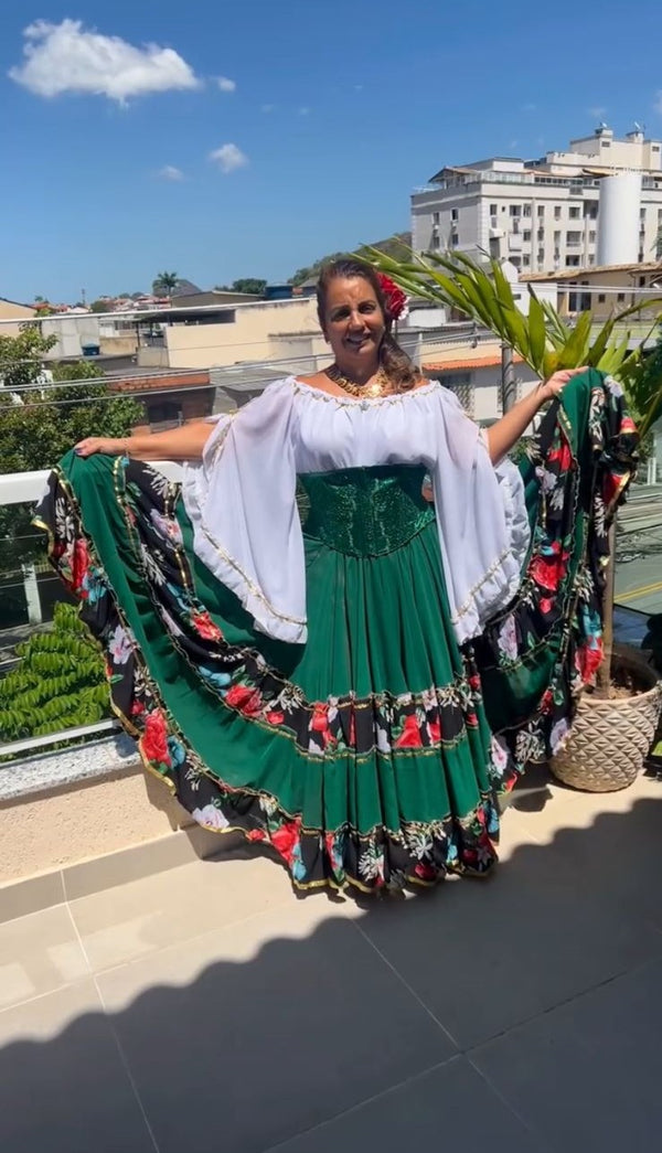 CONJUNTO CIGANA BRANCO COM SAIA VERDE
